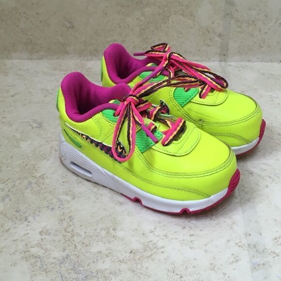 NIKE AIR MAX 90 LTR VOLT IN GREEN AND PINK‎ - Picture 1 of 6